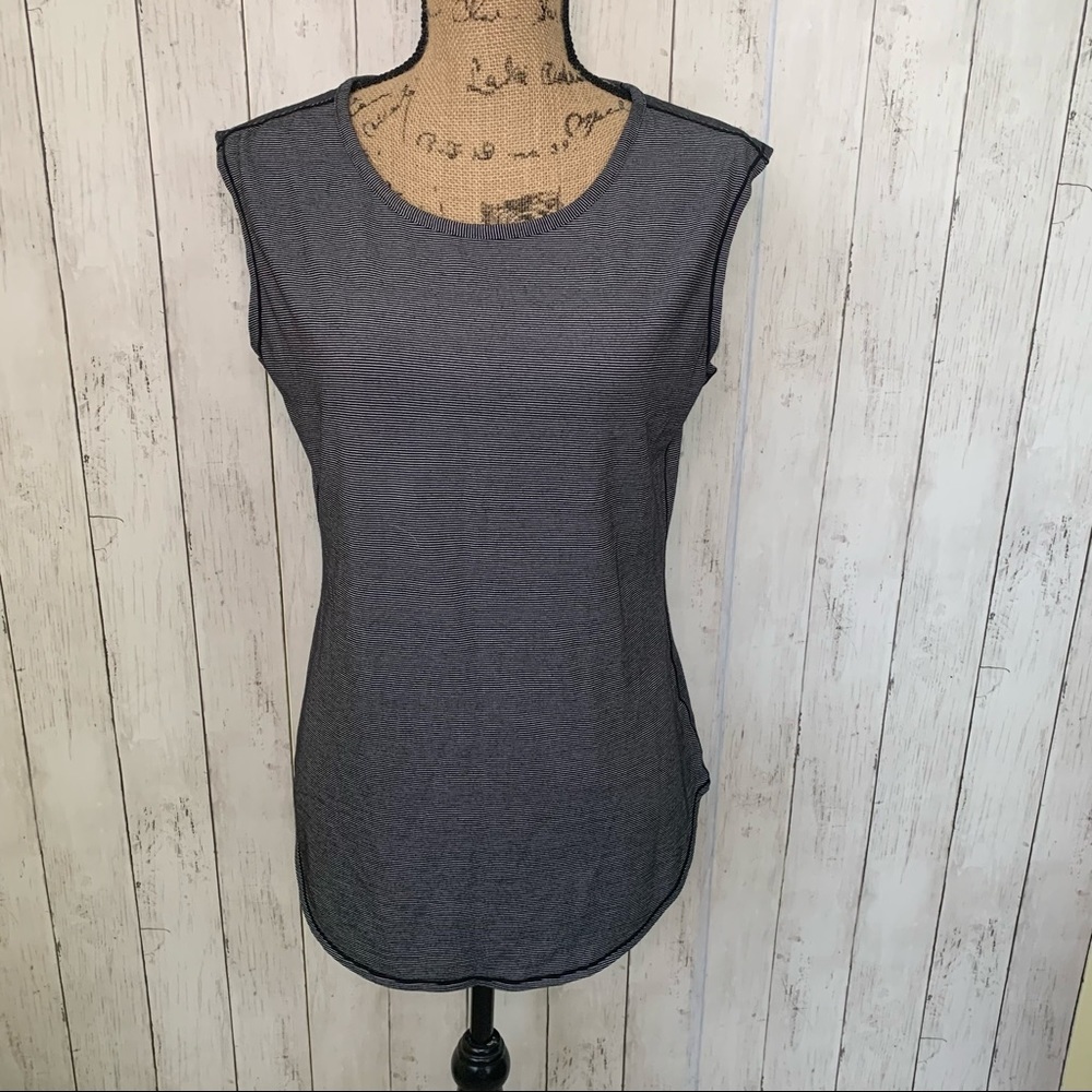Athleta Microstripe Shanti Sleeveless Top Medium